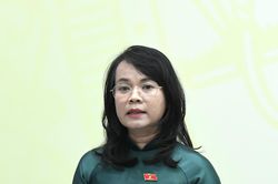 Kỳ họp không thường lệ thứ Nhất: Chuyển tư duy lập pháp từ 'quản lý' sang 'kiến tạo phát triển'