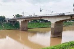 Sự thực thông tin cầu Đông Kinh bị nứt ngang