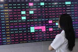 VN-Index áp sát 1.800 điểm