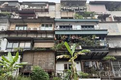 Hà Nội chuẩn bị cải tạo chung cư cũ: Người dân đóng sẵn đồ, ngóng từng ngày rời đi
