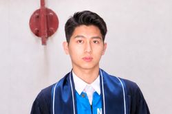 Nam thủ khoa tốt nghiệp đại học điểm tuyệt đối, quán quân nhiều cuộc thi