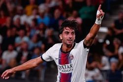 Người hùng World Cup giải cứu PSG trận khai màn Ligue 1