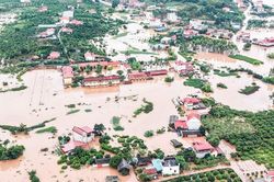 Hình ảnh nhiều nơi ở Bắc Ninh, Hải Phòng ngập sâu, bị chia cắt