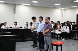 'Ăn chặn' tiền của sinh viên, cựu Hiệu trưởng Trường Cao đẳng Du lịch Hà Nội lãnh án 3 năm tù