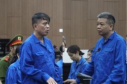Cựu Thứ trưởng Nguyễn Bá Hoan bị tuyên phạt 12 năm tù, cựu Cục trưởng 14 năm tù