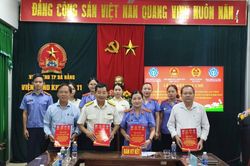VKSND khu vực 11 ký quy chế phối hợp thực hiện Nghị quyết 205