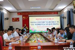 Hội Nhà báo Nghệ An đi thực tế tại xã Quế Phong