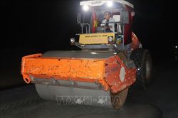 Nỗ lực thi công xuyên đêm đưa dự án Cảng hàng không Cà Mau về đích