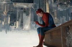 Spider-Man tiến sát Top 5 phim ăn khách nhất lịch sử