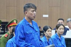 Cựu Thứ trưởng Nguyễn Bá Hoan bị tuyên 12 năm tù