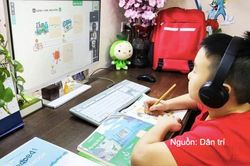 Hà Nội: Nhiều trường chuyển học online, điều chỉnh giờ học vì mưa lớn