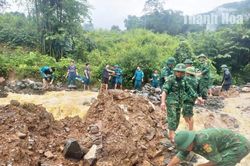 Lực lượng vũ trang kịp thời ứng phó sạt lở khu vực biên giới