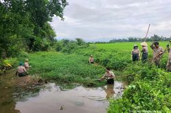 Dầm mưa, xuyên trưa khơi thông các dòng chảy