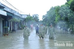 Kiểm tra công tác ứng phó với mưa bão trên địa bàn các phường Hạc Thành, Nguyệt Viên