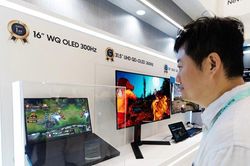 Samsung Display ra mắt loạt màn hình OLED mới: Tấm nền laptop 300Hz và màn hình kéo giãn 20 inch