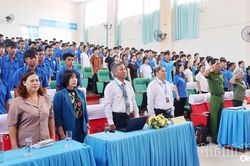 Trường Cao đẳng Công nghệ - Năng lượng Khánh Hòa khai mạc tuần sinh hoạt chính trị đầu khóa K26