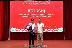 Bàn giao rừng nâng cao trách nhiệm bảo vệ rừng