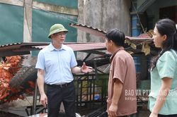 Lãnh đạo HĐND tỉnh kiểm tra công tác ứng phó, khắc phục hậu quả thiên tai tại xã Chi Lăng