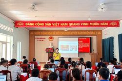 Cán bộ cơ sở sử dụng AI để nâng cao hiệu quả công việc