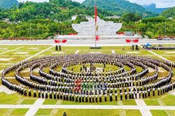 Giữ nhịp văn hóa từ những đội văn nghệ cơ sở