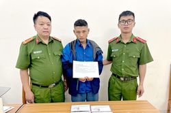 Bắt giữ 2 đối tượng liên quan đến hành vi tàng trữ, mua bán trái phép chất ma tuý
