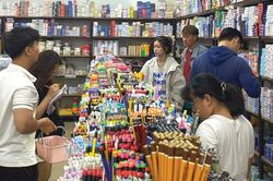 Mùa tựu trường: Sức mua tăng, giá sách vở ổn định