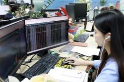 Dòng vốn vào các quỹ đầu tư phân hóa trong tháng 7