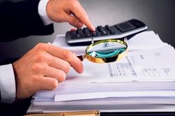 Chậm công bố báo cáo tài chính, thông tin trái phiếu, ba doanh nghiệp bị phạt