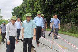 Lạng Sơn đề nghị hỗ trợ 50 tỷ đồng khắc phục đường s&aacute; sau mưa lũ