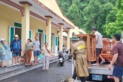 Mưa lớn gây sạt lở, hàng trăm hộ dân miền núi ở Thanh Hóa được sơ tán