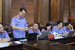 Bị di chứng sau phẫu thuật não vẫn mua bán hàng chục kg ma túy
