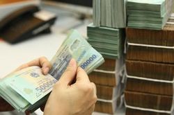 Ngân hàng Nhà nước hút ròng, lãi suất liên ngân hàng giảm mạnh