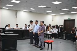 Lĩnh 3 năm tù vì 'ăn chặn' tiền hỗ trợ của sinh viên