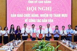 Bàn giao chức năng tham mưu công tác dân vận sang Đảng ủy MTTQ và các đoàn thể tỉnh