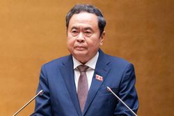 Chủ tịch Quốc hội: Không được để người dân, doanh nghiệp phải chờ đợi