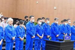 Cựu Thứ trưởng Nguyễn Bá Hoan nhận mức án 12 năm tù