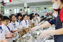 Giám sát chất lượng bữa ăn học đường đi vào thực chất, hiệu quả