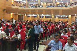 Bác sĩ nội trú - Những lặng lẽ phía sau ánh hào quang