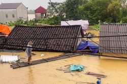 Bão số 4 lại tiến sát vùng biển Quảng Ninh, Hải Phòng, đường đi khó lường