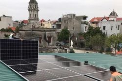 Hà Nội dự tính chi hơn 158 tỷ đồng hỗ trợ các hộ gia đình lắp điện mặt trời