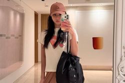 Jisoo (BlackPink) chơi tranh triệu USD của Lee Ufan