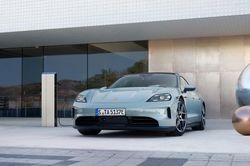 Porsche làm rõ tương lai xe điện Taycan