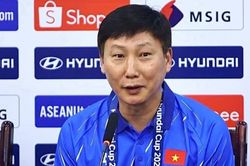 HLV Kim: Tuyển Việt Nam nắm lợi thế, nhưng túi tôi hiện tại chưa có gì