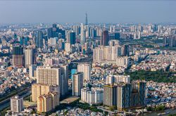 Chuyên gia nói gì khi nhiều người 'án binh' chờ giá nhà giảm?