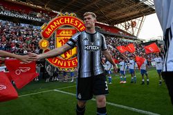 Tin chuyển nhượng 25.8: Man United gặp kh&oacute;, Newcastle quyết kh&ocirc;ng b&aacute;n Lewis Hall