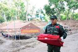 Đ&atilde; quy tập được 494 bộ h&agrave;i cốt liệt sĩ tại C&ocirc;ng vi&ecirc;n L&ecirc; Thị Ri&ecirc;ng