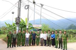 Lai Châu: Thắp sáng đường bản, xây dựng khu dân cư an toàn, văn minh