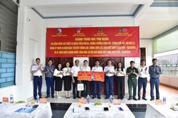 Cảnh sát biển trao nhà tình nghĩa cho quân nhân có hoàn cảnh khó khăn