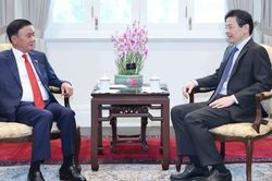 Thường trực Ban Bí thư Trần Cẩm Tú Hội kiến Tổng Thư ký Đảng PAP, Thủ tướng Singapore Lawrence Wong