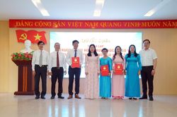 Đà Nẵng công bố, trao quyết định bổ nhiệm người đứng đầu các đơn vị trường học công lập trước thềm năm học mới
